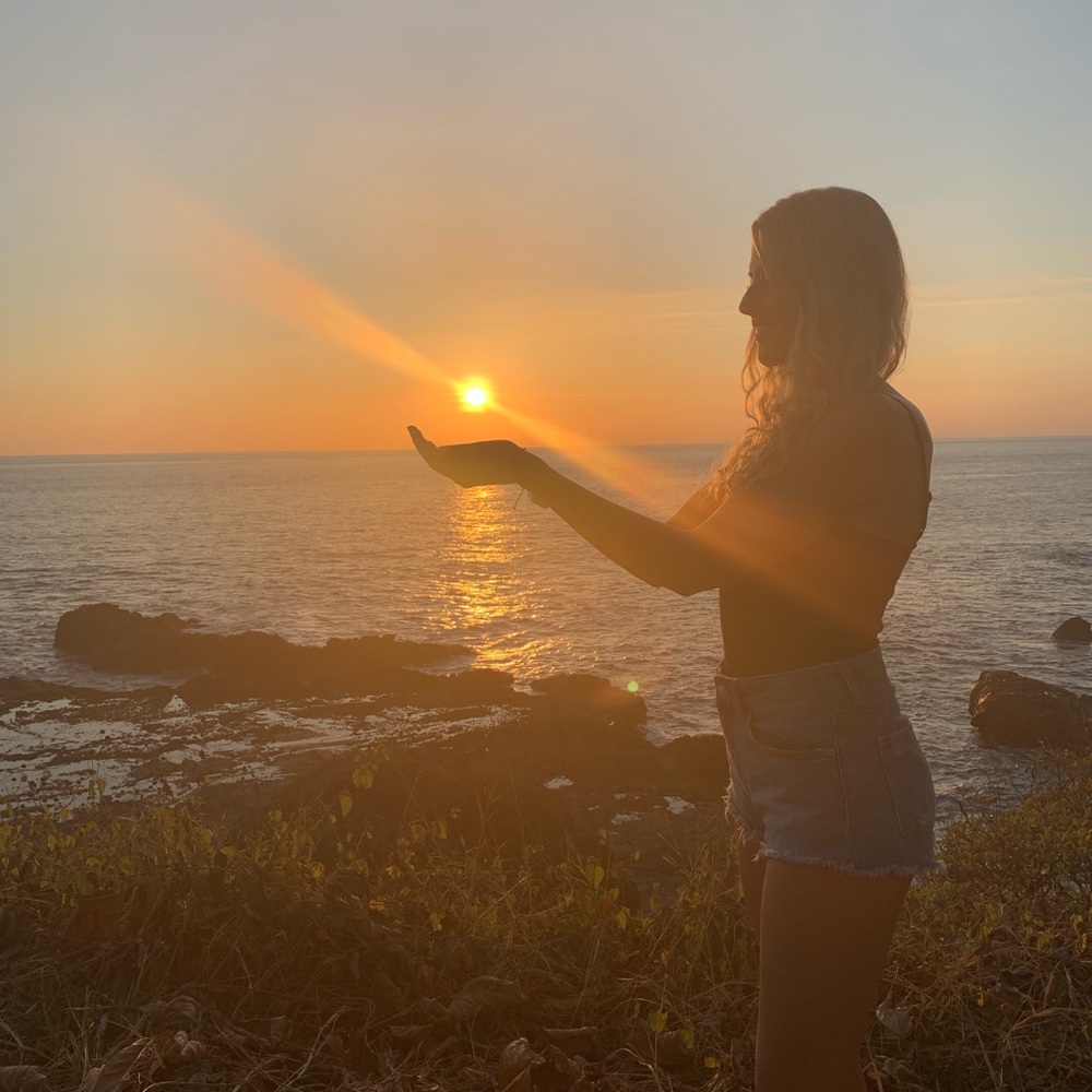 Meet your Posher, Alyssa